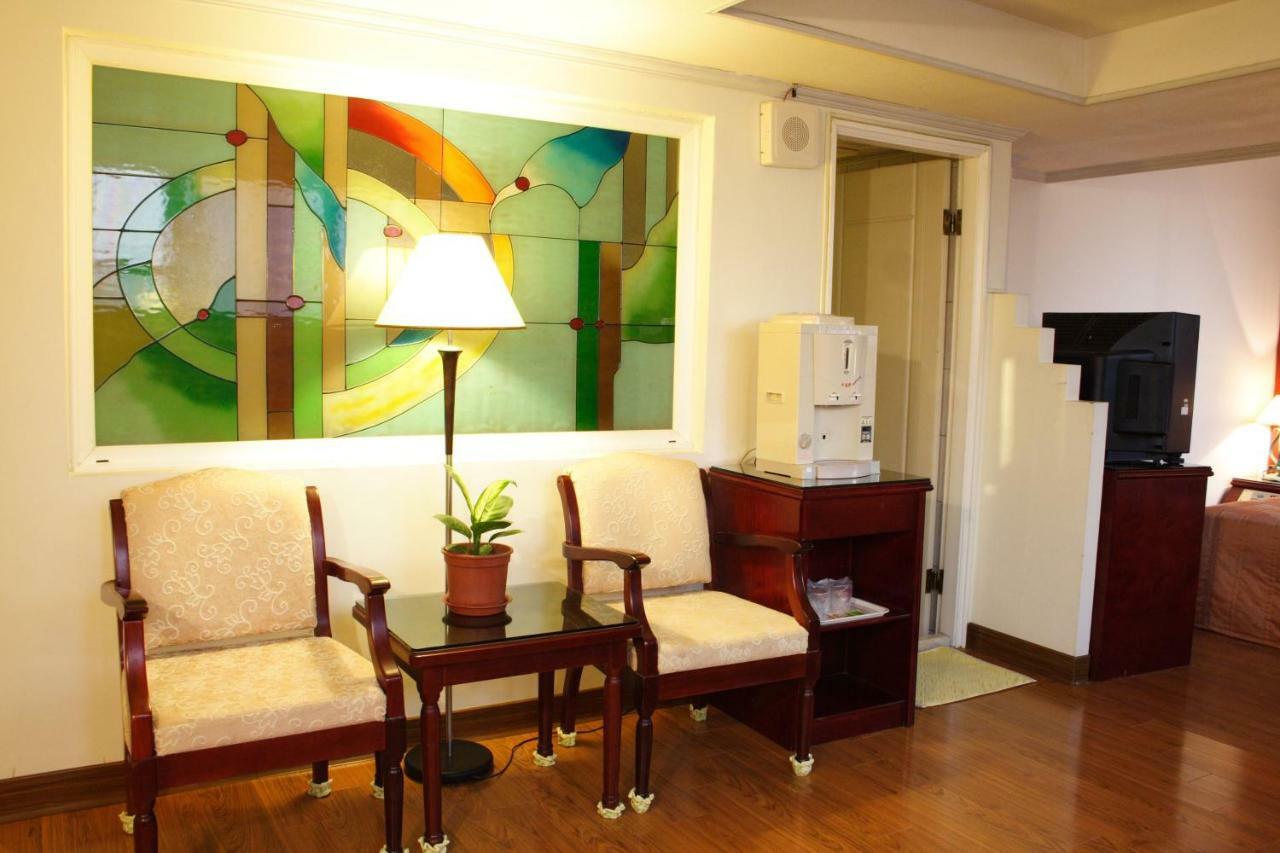 Athens Hotel Taichung Exterior photo